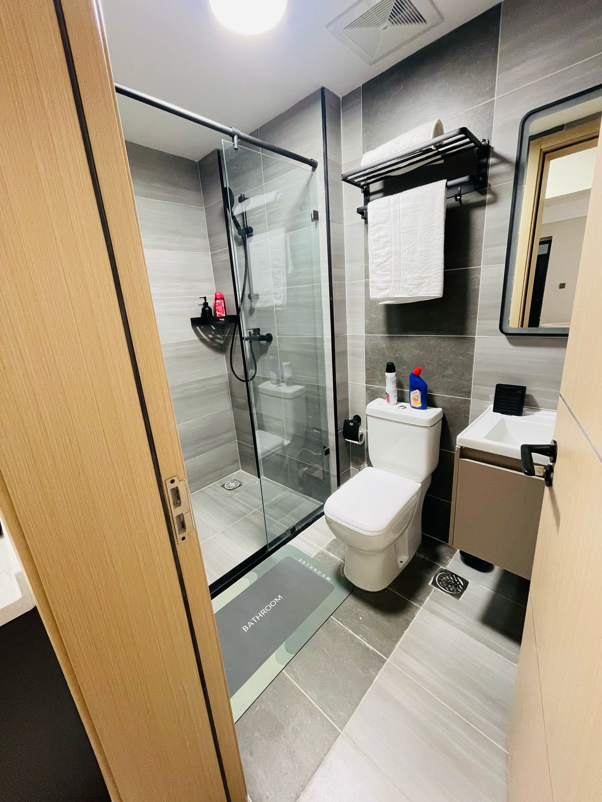 En-suite bathroom with shower and modern fixtures