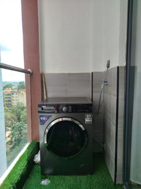 In-unit washing machine in the 1 bedroom apartment